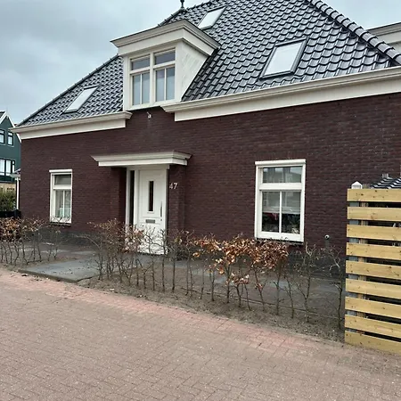 Logies En Koffie Achter De Diek Bed & Breakfast